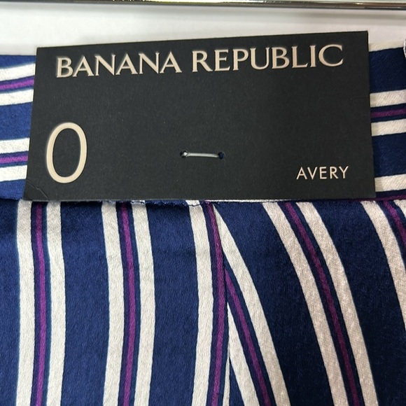 Banana Republic Avery Mid Rise Navy Striped Satin Ankle Length Pants Size 0 NWT‎ - Picture 11 of 14